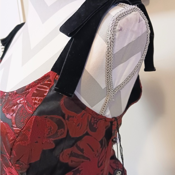 Women's High Slit Formal Dress/High round neckline - Picture 10 of 14